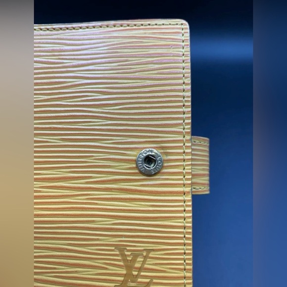 💜💛Louis Vuitton Epi Yellow and Purple Compact Wallet | PRELOVED!!💛💜 - Picture 3 of 7